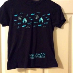 Size 8 Aquaman unisex shirt kids
